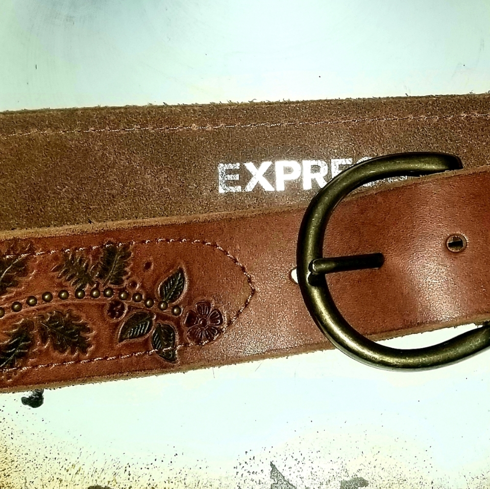 EXPRESS vintage brown leather belt